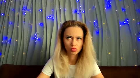 Yulya online show from January 17, 4:06 am