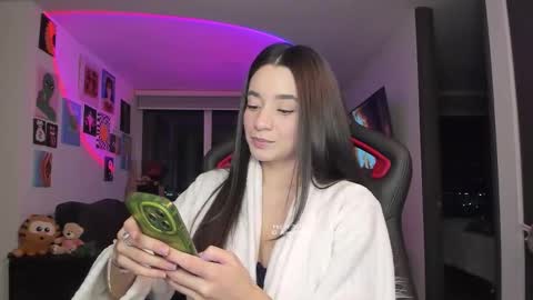 Jeimy Help me to reach 100 thumbs up online show from February 22, 2:02 am