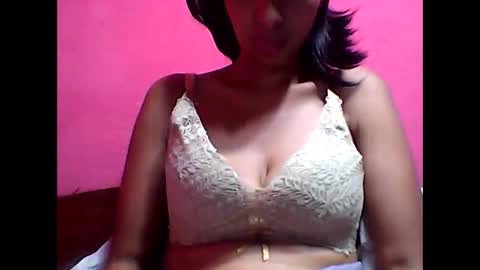 julie0612 online show from February 12, 4:01 am