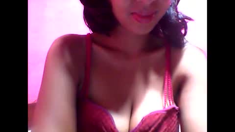 julie0612 online show from February 18, 4:04 am