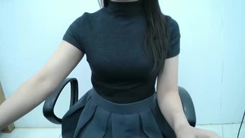 Snapshot of julie9x chatting on November 24, 8:52 pm julie9x online show from November 24, 8:52 pm