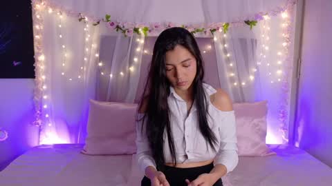 Juliet Bennet online show from April 5, 12:08 am