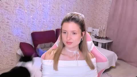 Julie online show from January 27, 7:13 pm