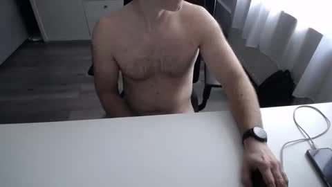 julienneedyou online show from November 18, 9:36 am