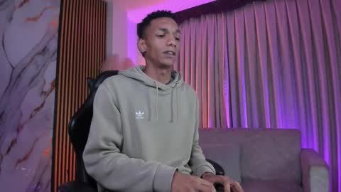 Julien online show from January 16, 10:08 am