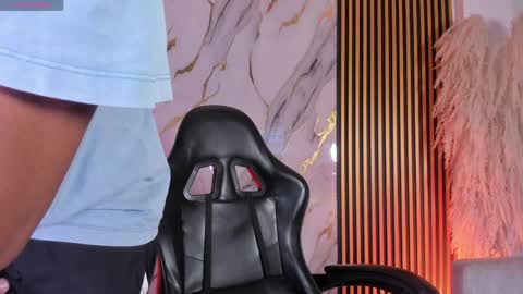 Julien online show from April 1, 11:55 am