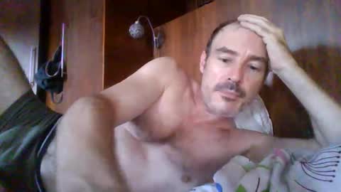 Snapshot of julienthefrench chatting on December 14, 3:06 pm julienthefrench online show from December 14, 3:06 pm