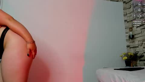 Snapshot of julieta_333 chatting on March 8, 5:11 pm julieta_333 online show from March 8, 5:11 pm