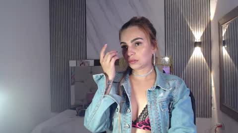 julieta__fox_ online show from January 14, 7:03 am