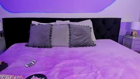 Julieta  online show from September 20, 11:55 am