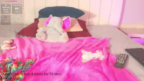 Julieta  IG juietaflower06 online show from February 2, 11:20 am