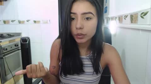 Snapshot of julieta_fn chatting on November 5, 2:39 pm julieta_fn online show from November 5, 2:39 pm