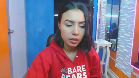 Snapshot of julieta_fn chatting on December 3, 1:42 pm julieta_fn online show from December 3, 1:42 pm