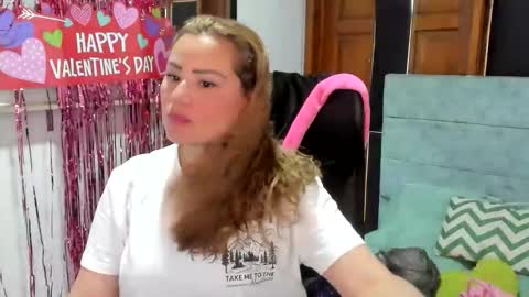 julieta_star69 online show from February 16, 7:10 pm