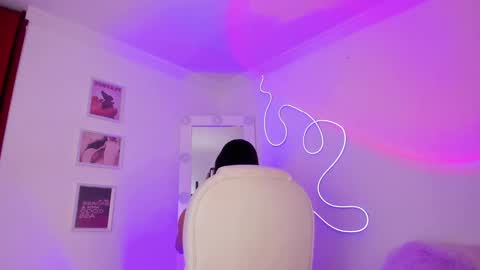 julietabomgv online show from March 2, 11:20 pm