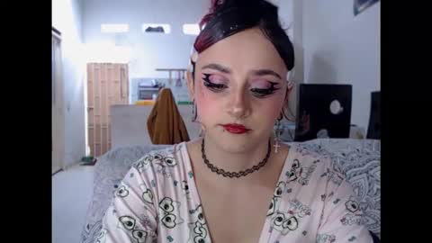 Julieta Jaguar online show from April 18, 7:07 pm