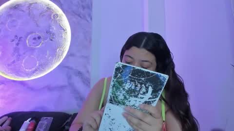 Snapshot of julietakane chatting on February 11, 4:50 am julietakane online show from February 11, 4:50 am