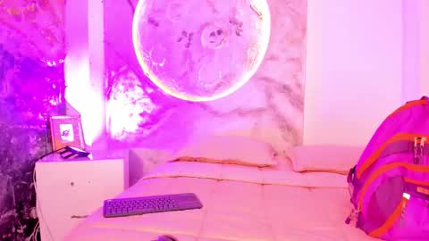 Snapshot of julietakane chatting on February 25, 4:33 am julietakane online show from February 25, 4:33 am