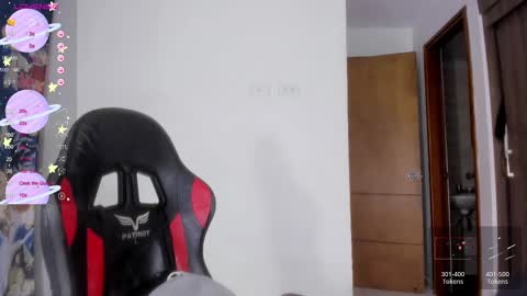 Snapshot of julietaserafelle chatting on January 6, 1:31 am serafelle online show from January 6, 1:31 am