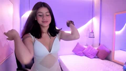 Julieth  online show from February 12, 7:42 pm