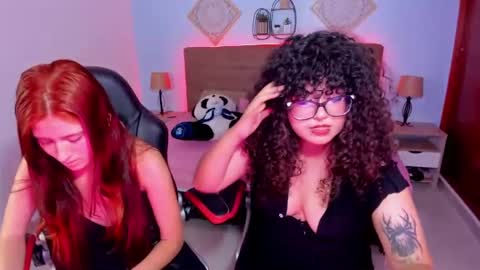 Snapshot of julieth_love_ chatting on October 5, 10:40 pm Julieth online show from October 5, 10:40 pm