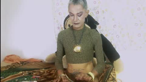 Julieth Wolf online show from February 20, 5:37 am