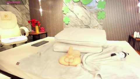 Julietha online show from March 19, 2:04 am