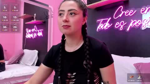   online show from December 5, 5:42 pm