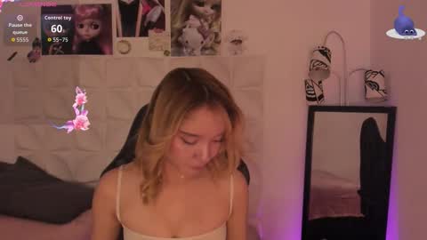 Snapshot of juliethmosss chatting on November 15, 11:10 pm Julieth online show from November 15, 11:10 pm