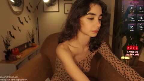 Snapshot of juliette_dee chatting on October 13, 10:43 pm Juliette Dee online show from October 13, 10:43 pm