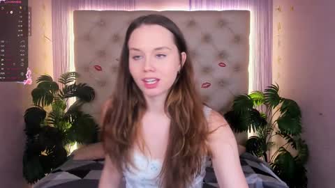 Julie online show from March 6, 8:30 am