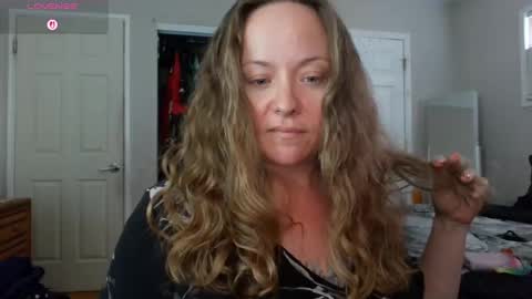 Snapshot of julimonroe chatting on October 5, 7:12 pm Juli Monroe online show from October 5, 7:12 pm