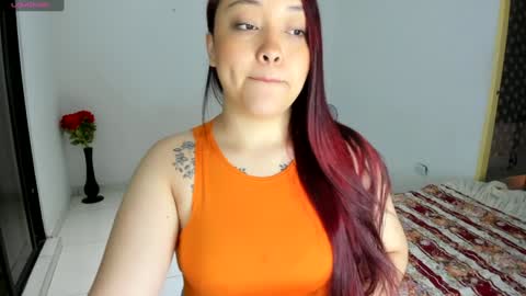 Snapshot of juline_smithh chatting on December 10, 11:00 am Juline Smith online show from December 10, 11:00 am