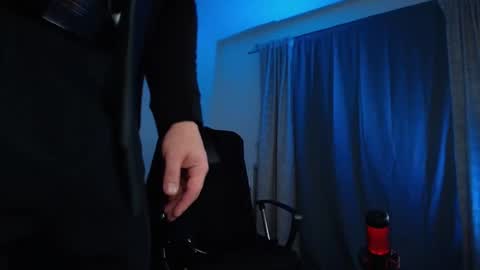 JULiUS   online show from January 25, 11:54 pm