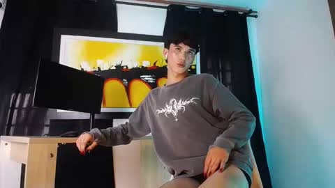 jullian online show from March 6, 7:32 pm