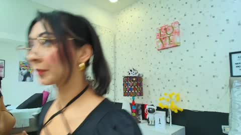 Snapshot of jullietareyes chatting on January 9, 2:40 pm Julieta Reyes online show from January 9, 2:40 pm