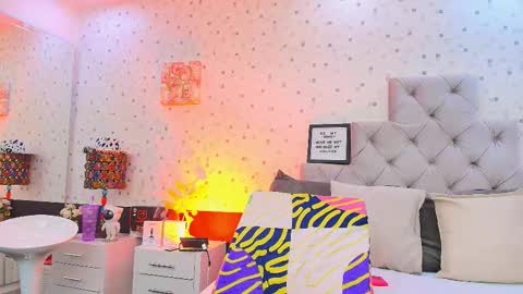 Snapshot of jullietareyes chatting on September 9, 11:54 am Julieta Reyes online show from September 9, 11:54 am