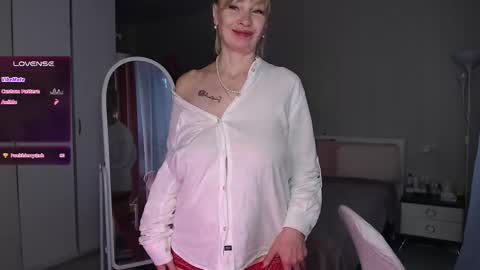 Julia online show from November 6, 5:52 am