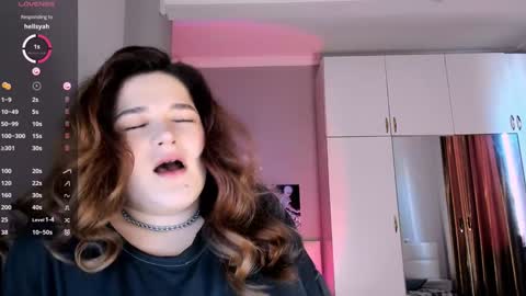 Julie online show from January 28, 11:17 am