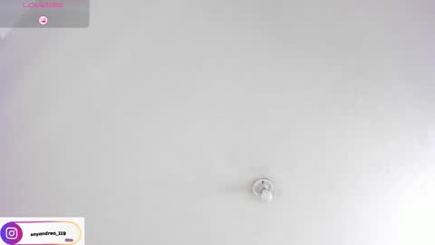 Snapshot of july_smith09 chatting on December 4, 11:57 pm july online show from December 4, 11:57 pm