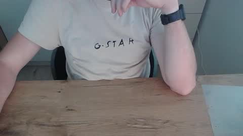 Snapshot of junk2711 chatting on September 14, 3:00 pm junk2711 online show from September 14, 3:00 pm