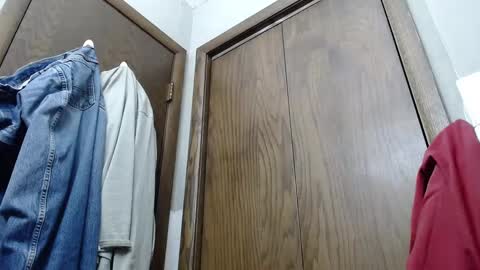 Snapshot of junk_yard_dog chatting on January 14, 1:38 pm Dave online show from January 14, 1:38 pm