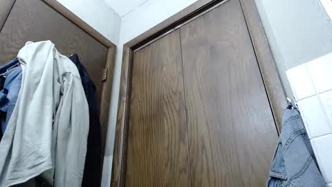 Snapshot of junk_yard_dog chatting on January 23, 1:56 pm Dave online show from January 23, 1:56 pm