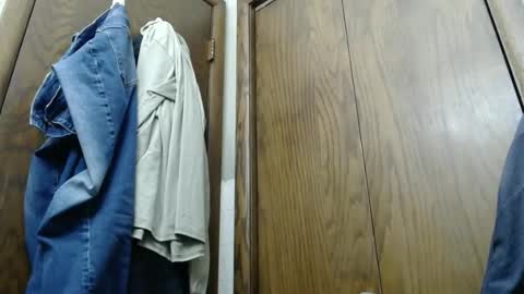 Snapshot of junk_yard_dog chatting on November 18, 12:42 pm Dave online show from November 18, 12:42 pm