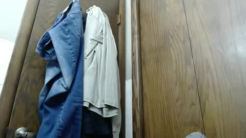 Snapshot of junk_yard_dog chatting on November 21, 2:05 pm Dave online show from November 21, 2:05 pm