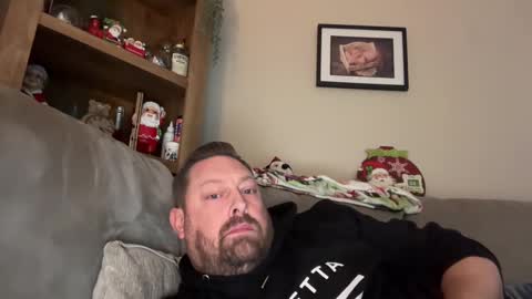 Junky online show from December 8, 9:30 pm