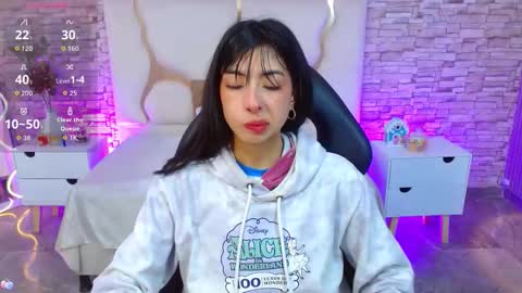 Snapshot of juno_tay chatting on November 24, 11:54 am JUNO online show from November 24, 11:54 am