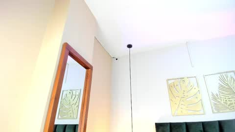 Jupiter Fox online show from April 9, 6:19 am