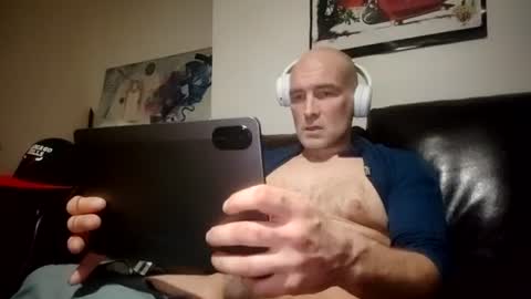 Snapshot of jurokplayer36 chatting on December 19, 1:45 am Yuri online show from December 19, 1:45 am