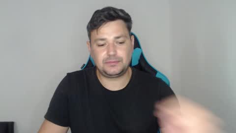 Snapshot of just_a_nice_guy_27 chatting on October 23, 11:31 am Alex online show from October 23, 11:31 am